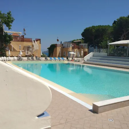Apartament Mare Piscina Chifevi *
