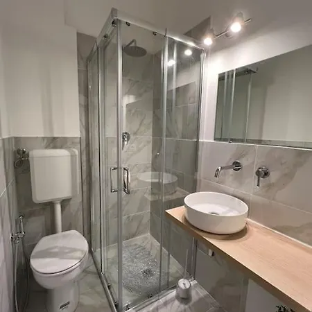 Apartment Mare Piscina Chifevi *